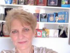 LorrainesTarot - Gipsy Card Reading and Tarot Reading